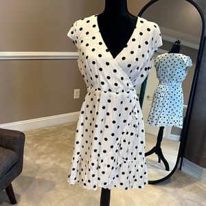 J Crew white and navy polka dot dress with ruffle hem